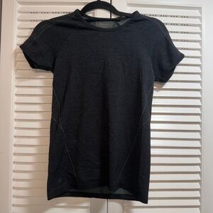 Athleta Charcoal Short Sleeve Tee